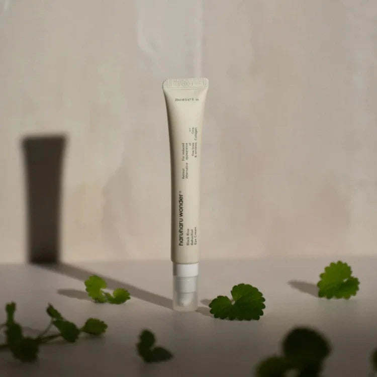 Крем для глаз против морщин с осветляющим эффектом HaruHaru WONDER Black Rice Bakuchiol Eye Cream 20 мл
