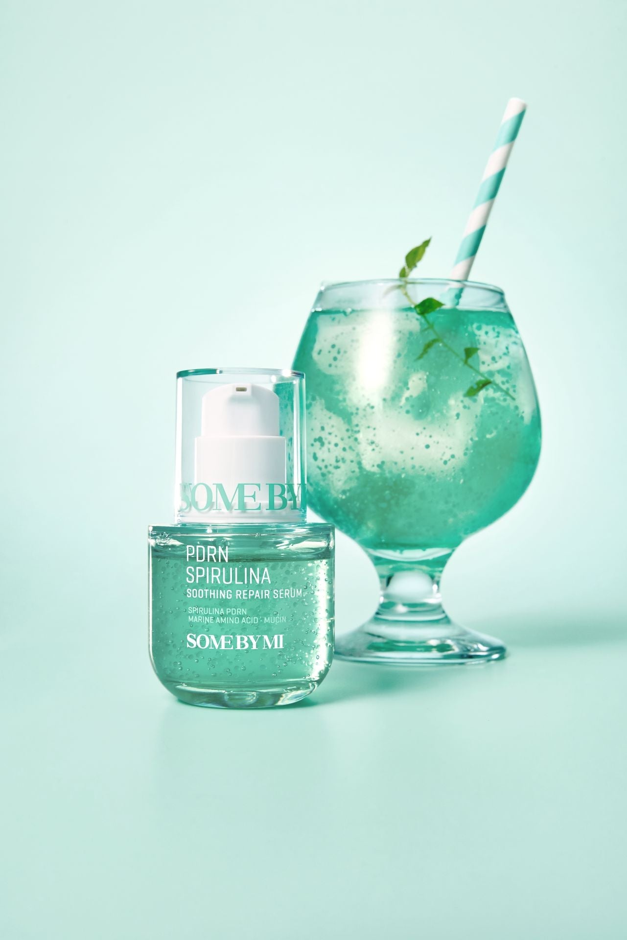 Восстанавливающая сыворотка с ПДРН и спирулиной SOME BY MI PDRN Spirulina Soothing Repair Serum