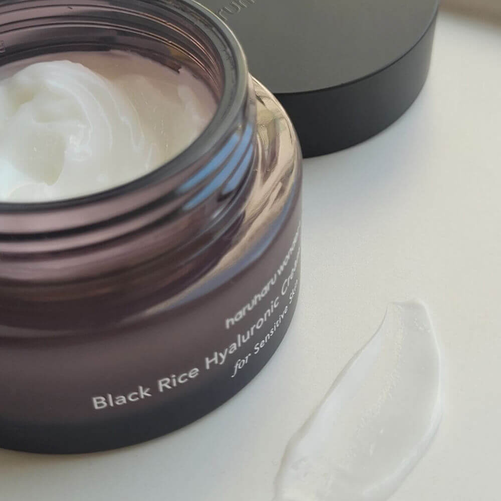 Крем с чёрным рисом для чувствительной кожи Haruharu Wonder Black Rice Hyaluronic Cream Unscented