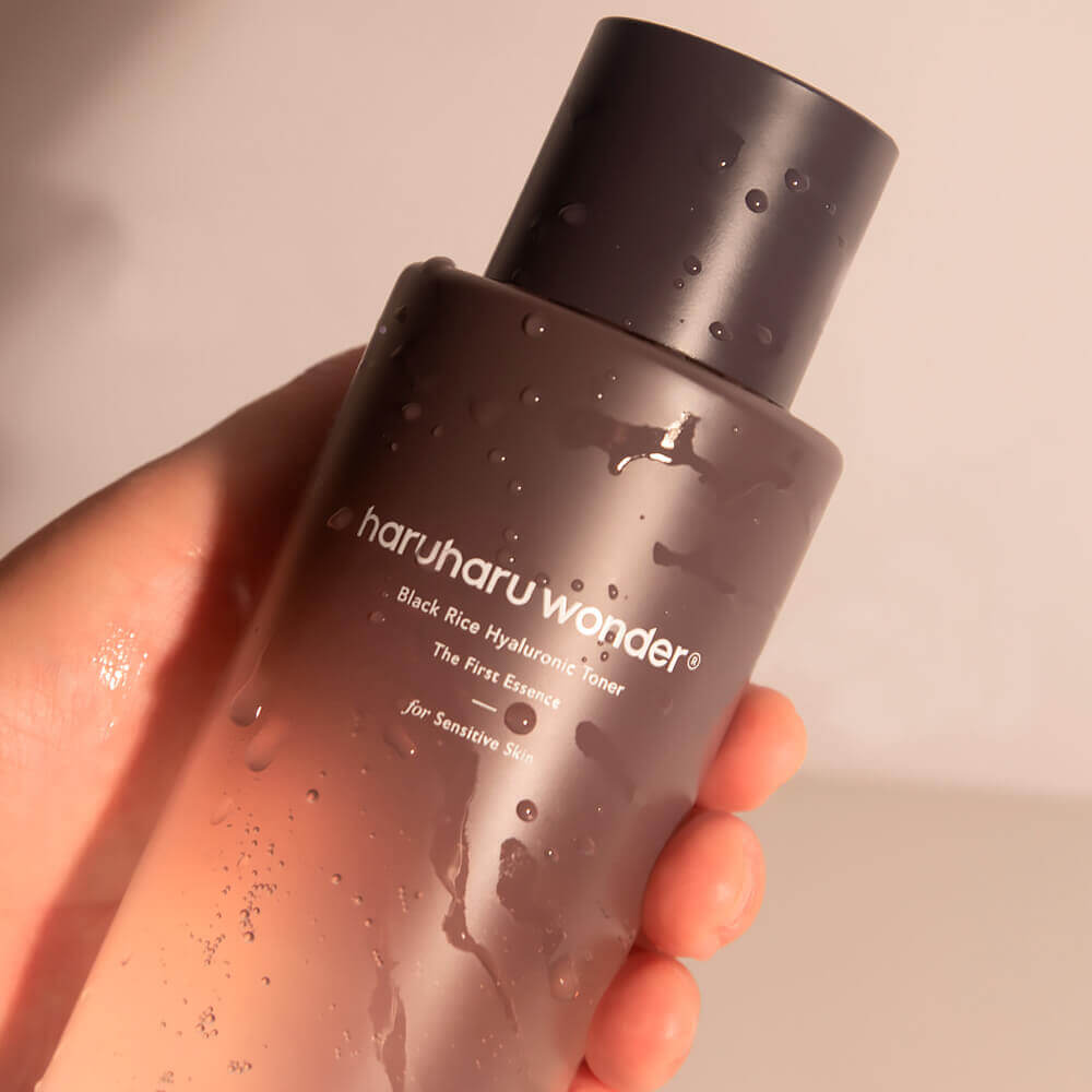Бесспиртовой тонер с чёрным рисом Haruharu Wonder Black Rice Hyaluronic Toner For Sensitive Skin 150 мл